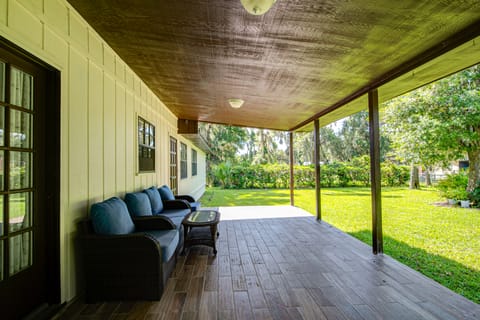 8 Mi to World Equestrian Center: Walkable Getaway House in Ocala