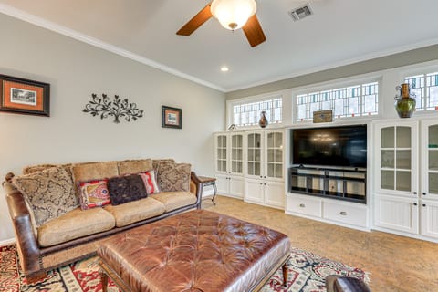 Near Golfing & Parks: Serene San Antonio Home House in San Antonio