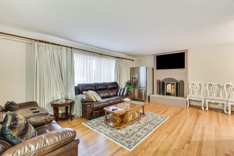 Spacious Portland Area Home w/ Fenced Yard House in Tanasbourne