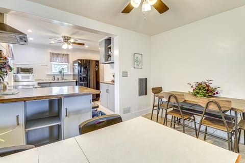 Game Room & Fire Pit: West Mifflin Home! House in Pittsburgh