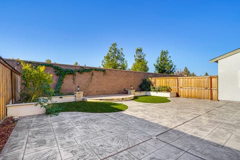 8 Mi to Lincoln Park: Family-Friendly Tracy Home House in Tracy