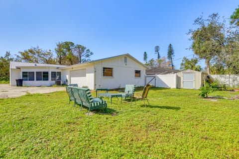 6 Mi to Beaches: Modern Bradenton Getaway! House in Bradenton