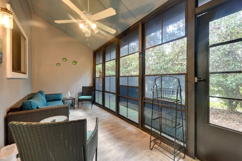 Golf Getaway w/ Pool Access: Little River Home! Apartment in Little River