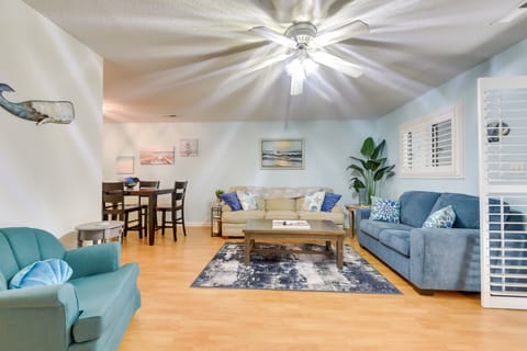 Golf Getaway w/ Pool Access: Little River Home! Apartment in Little River