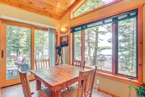 Lake Tomahawk Fall Retreat w/ Foliage & Lake Views House in Wisconsin