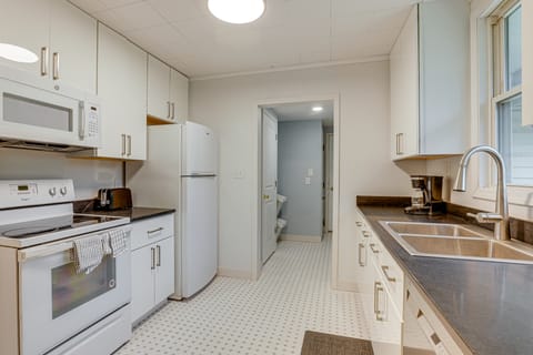 Walk to Beach & Lake Michigan: Manistee Bliss! House in Wisconsin