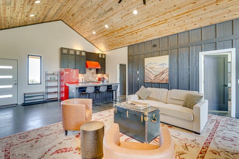 5 Mi to Great Sand Dunes NP: Mountain Retreat! House in Colorado