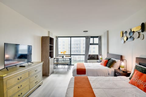 Oceanfront Daytona Beach Studio w/ Pool Access Apartment in Daytona Beach Shores