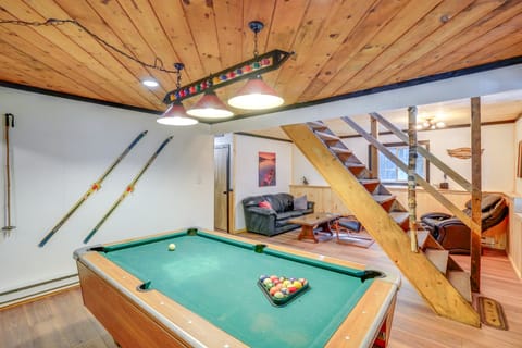 6 Mi to Slopes: Forest-View Haven in West Dover! House in Dover