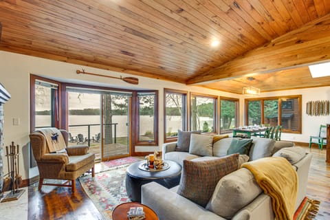 Short Drive to Itasca State Park - Waterfront Home House in Minnesota