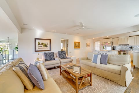 1 Mi to Dtwn Fayetteville: Home w/ Fenced Yard House in Fayetteville