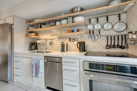 Half-Mile to Peak 8: Breck Apt w/ Hot Tub Access Apartment in Breckenridge