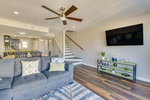 Walk to Okaloosa Island Beach: Coastal Condo! Apartment in Okaloosa Island