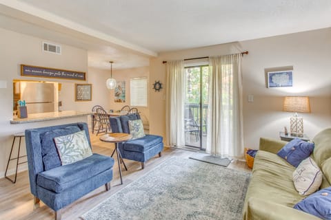 Calabash Condo: Close to Coast & Fishing Apartment in Carolina Shores