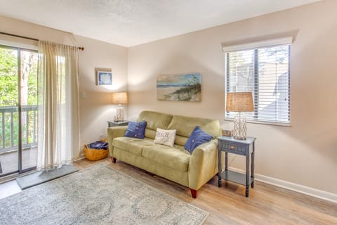 Calabash Condo: Close to Coast & Fishing Apartment in Carolina Shores