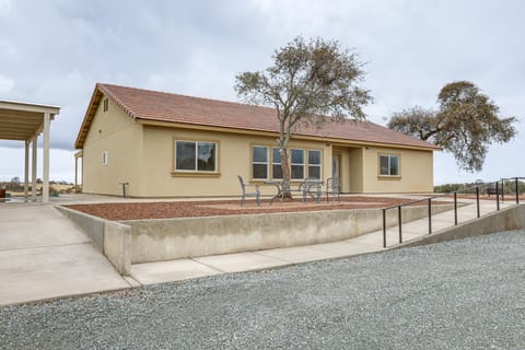 On-Site Winery: Rural Plymouth Getaway! House in Calaveras County