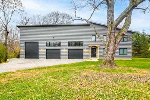 24 Mi to Cincinnati: Newly Built Bethel Home! House in Ohio