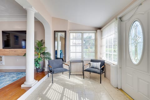 House w/ Shared Pool Access: 4 Mi to Beaches! House in Fort Lauderdale