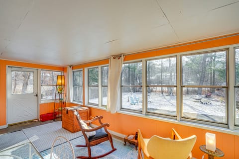 1 Mi to Dtwn: Beautiful Home in Williamstown! House in Williamstown