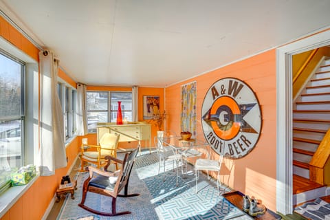 1 Mi to Dtwn: Beautiful Home in Williamstown! House in Williamstown