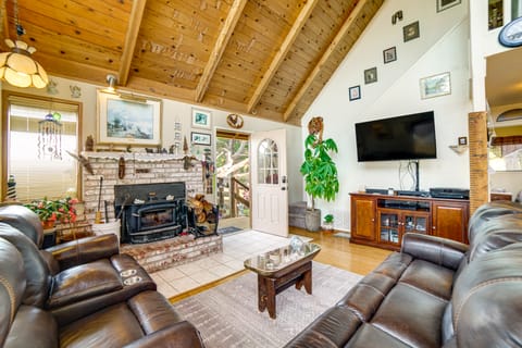 Private Beach Access: Pet-Friendly California Gem! House in Mendocino County