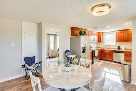 11 Mi to Maxwell AFB, Updated Family Home House in Prattville