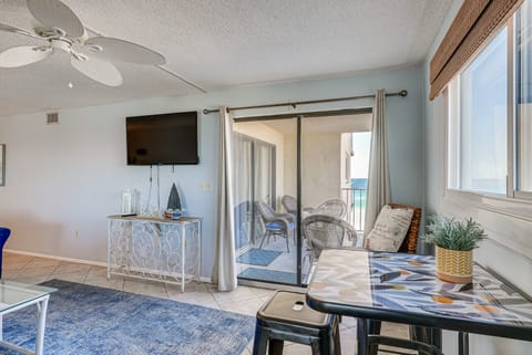 Regency Towers PCB Condo: Beach Access & 2 Pools Apartment in Lower Grand Lagoon