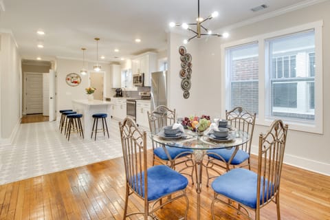 Private Balcony: Spacious, Updated Savannah Apt! Apartment in Savannah