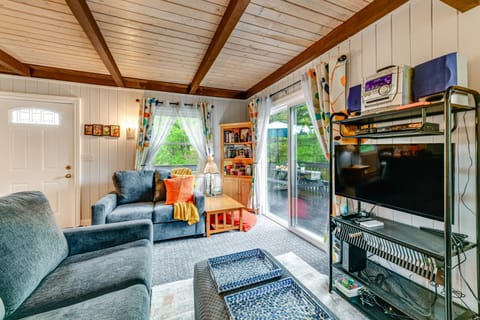 Catskills Mountain Casita: Ski, Hike, Fish & Golf! House in Capital District, NY, USA