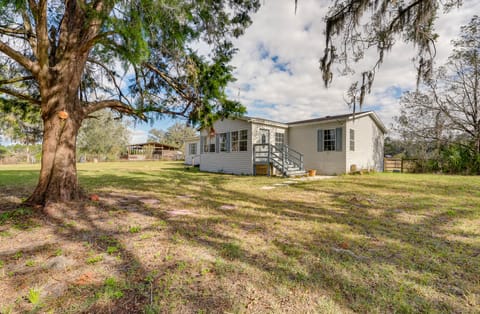 Charming Farmhouse in Morriston w/ Fenced Yard House in Florida