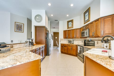 Private Pool & Golf Course Views: Pet-Friendly Gem House in Lecanto