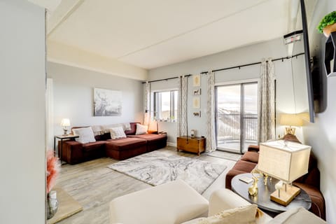 Pool Access + Mtn Views: Cozy Sugar Mtn Escape Apartment in Sugar Mountain