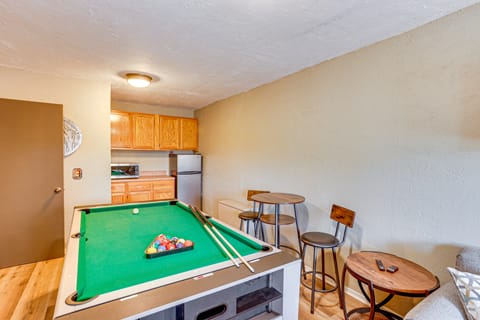 2 Mtn-View Decks + Natural Spring: Durango Retreat House in La Plata County