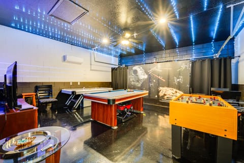 3 Mi to Disney: Family-Friendly Home! House in Windsor Hills