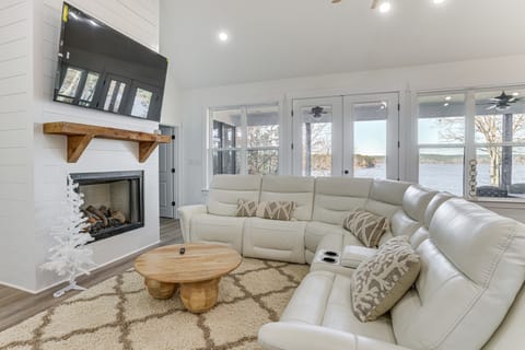 Private Lakeview Haven in Rockford House in Alabama