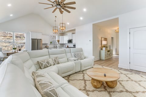 Private Lakeview Haven in Rockford House in Alabama