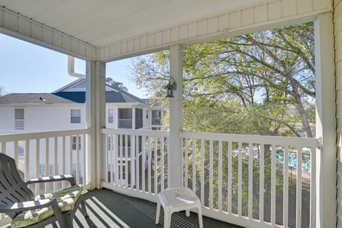 4 Mi to Beach: Golf Getaway at River Oaks Resort! Apartment in Carolina Forest