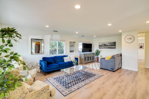 Business/Family Retreat Near Levi's Stadium! House in Santa Clara