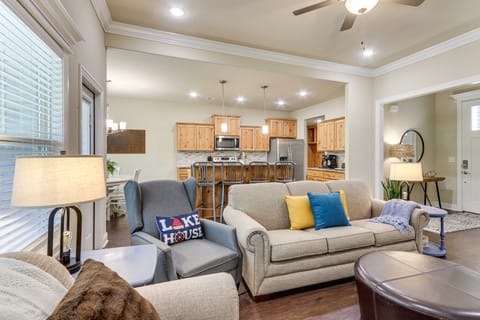 Family Lake Retreat | Walk to Table Rock House in Carroll County