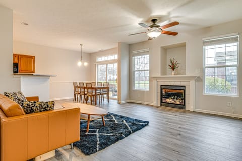 Close to Main Street: Townhome in Zionsville Apartment in Carmel