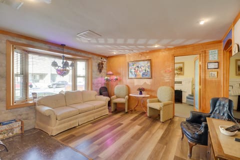 Steps to Truckee River Walk: 'Rose Cottage' House in Reno