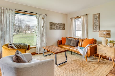 17 Mi to Brookville Lake: Home w/ In-Unit Laundry House in Indiana