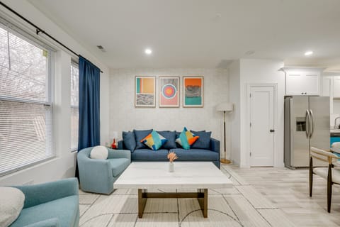 Townhome < 5 Mi to Naperville & Morton Arboretum Apartment in Lisle