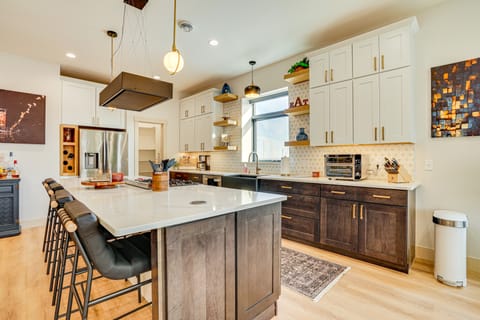 1 Block to Lake City Marina: Condo w/ Rooftop Deck Apartment in Lake Pepin