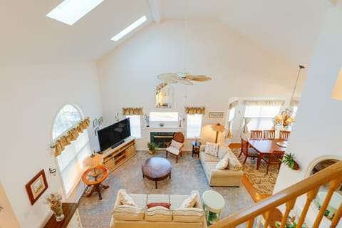 8 Mi to Beach: Ocean Pines Home Near Marina & Golf House in Ocean Pines