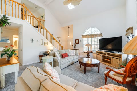 8 Mi to Beach: Ocean Pines Home Near Marina & Golf House in Ocean Pines