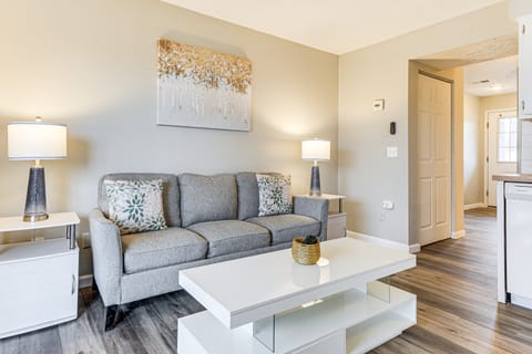 Near Attractions & Shows: Branson Updated Condo Apartment in Branson