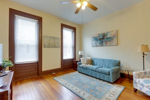 STL Apartment: Close to Downtown! Apartment in Saint Louis