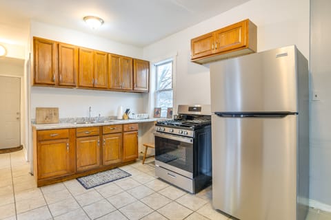 2 Mi to Red Line: Chicago Home Near Sherman Park House in Chicago