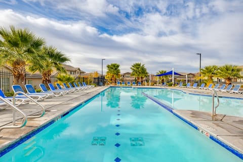 Hike, Bike & Swim: Utah Family Home w/ Mtn Views! Apartment in Washington